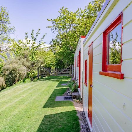 Mount Cook Station Huts Hotel Lake Tekapo Exterior foto