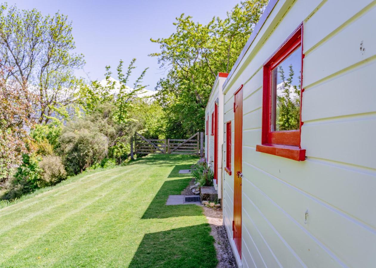 Mount Cook Station Huts Hotel Lake Tekapo Exterior foto